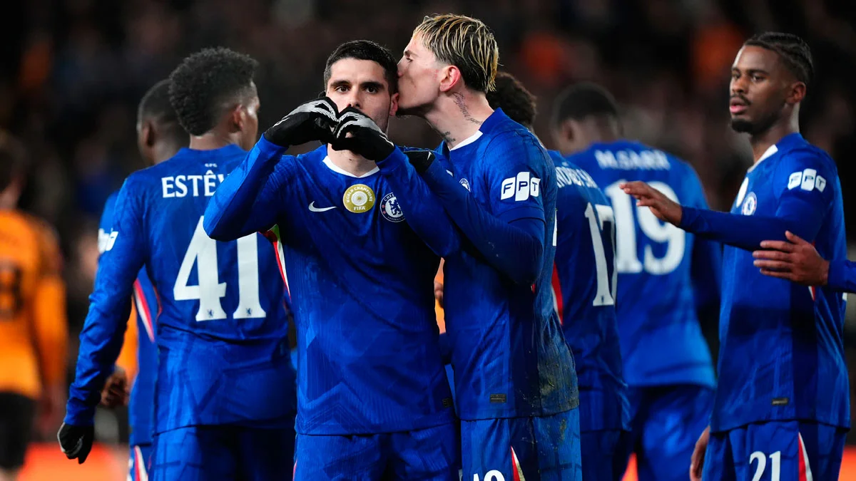 Педру Нету святкує хет-трик у ворота Халла / Mike Egerton/PA Images via Getty Images