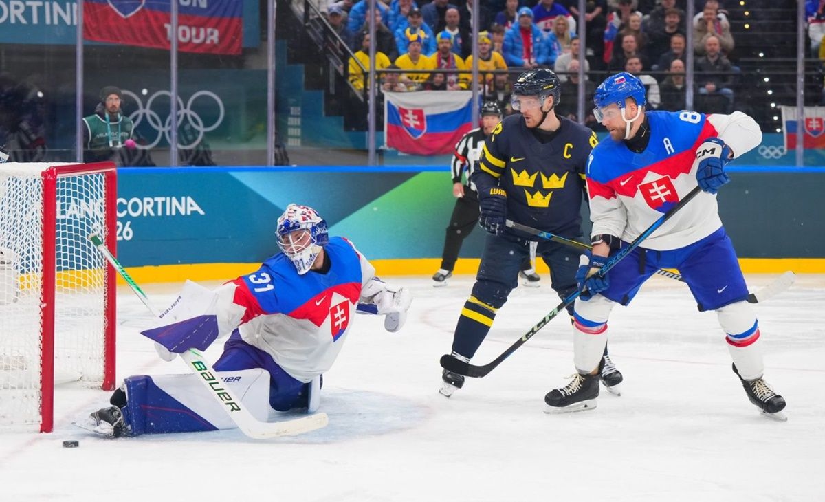 Шведи розібралися зі словаками / IIHF