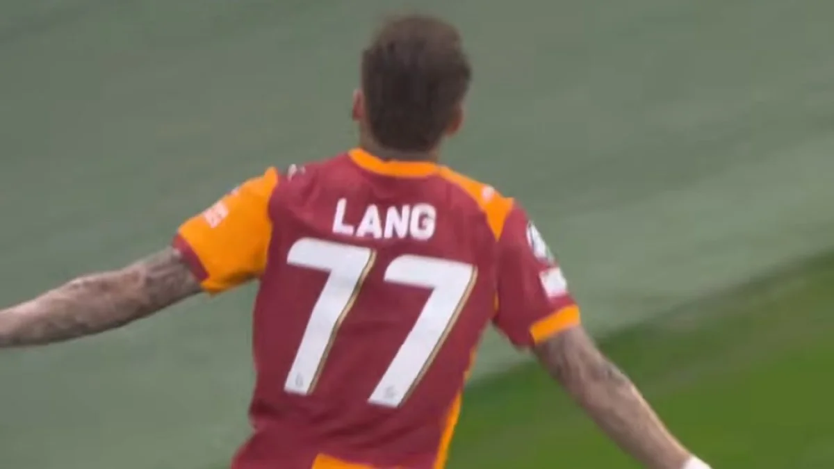 Ноа Ланг / скриншот