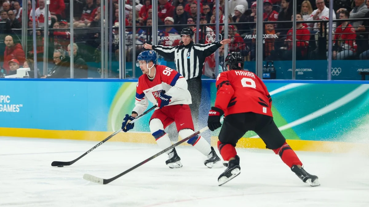 Збірні Чехії та Канади в чвертьфінальному матчі Олімпіади 2026 / Photo by Catherine Steenkeste/Getty Images