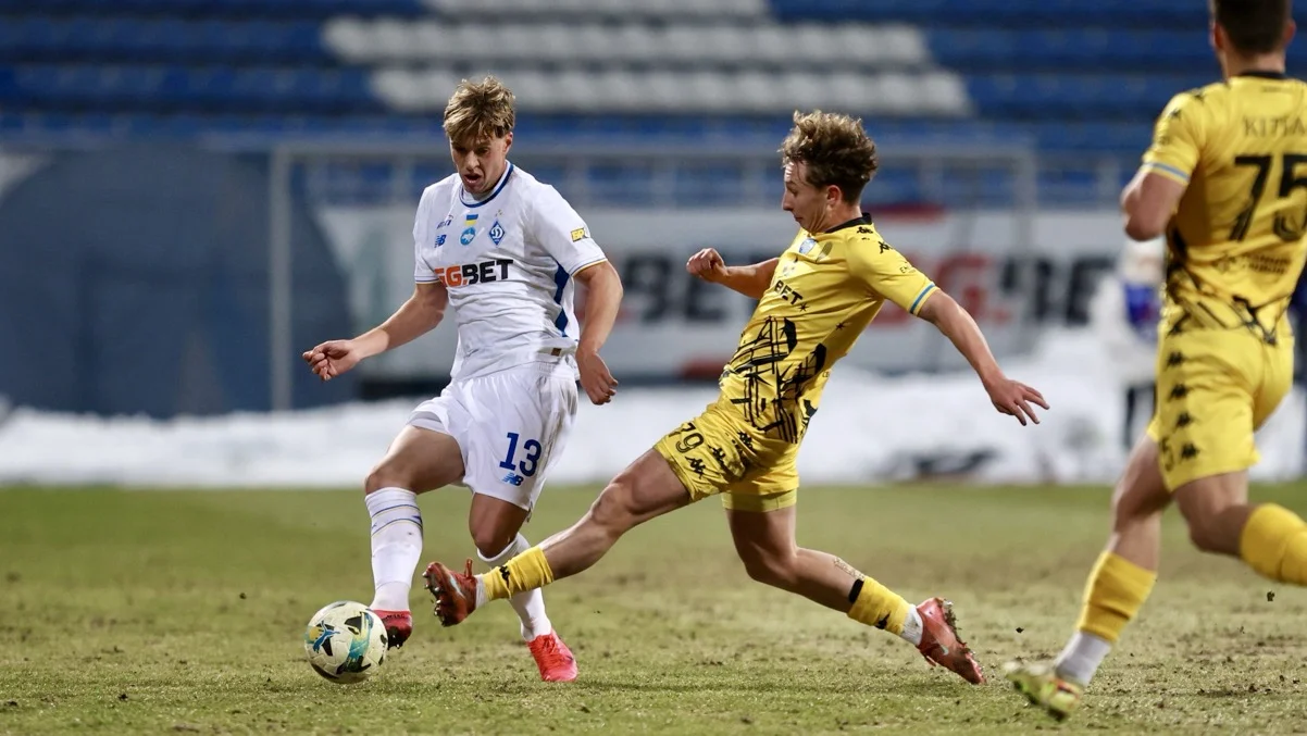 Максим Коробов (слева) / фото: ФК Динамо