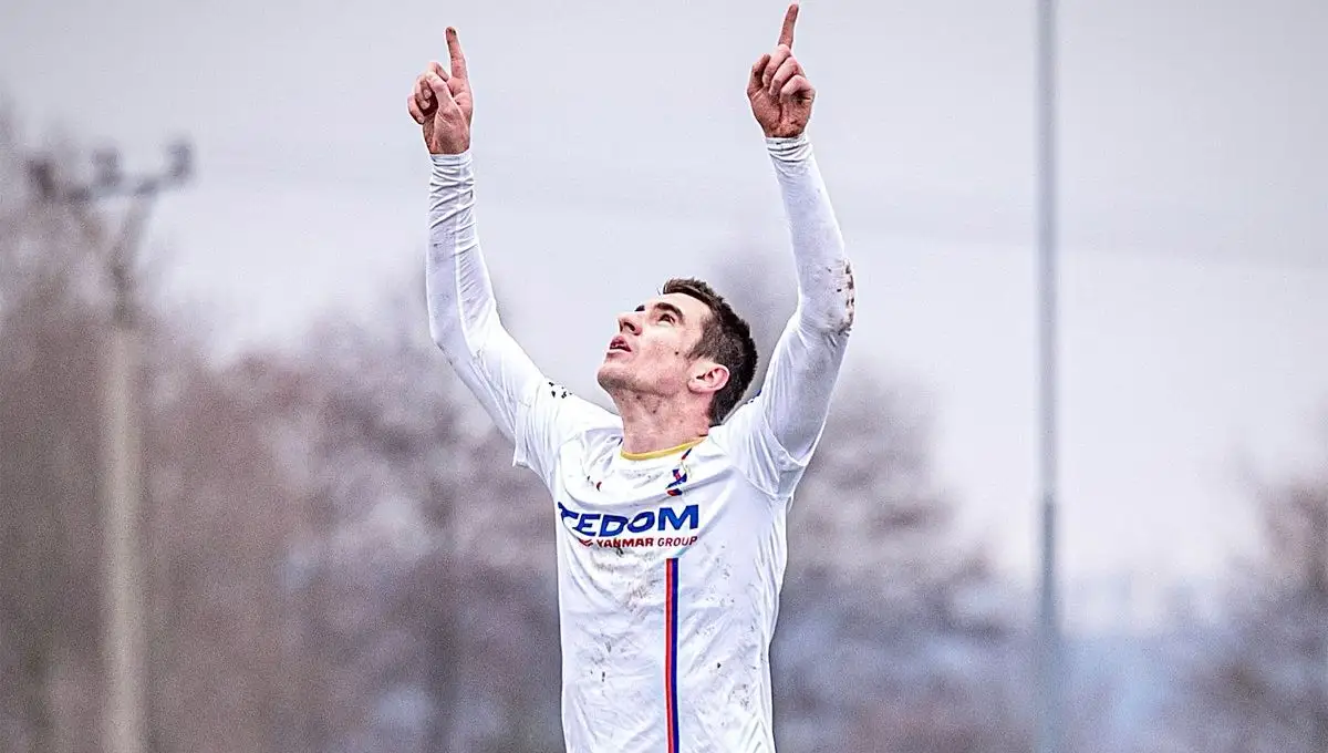 Артем Беседин / Артис Брно