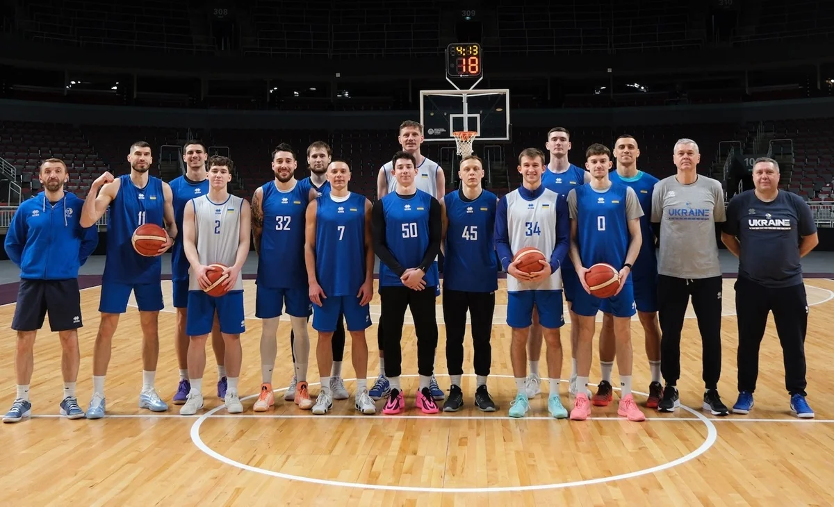 Чоловіча збірна України з баскетболу / ФБУ