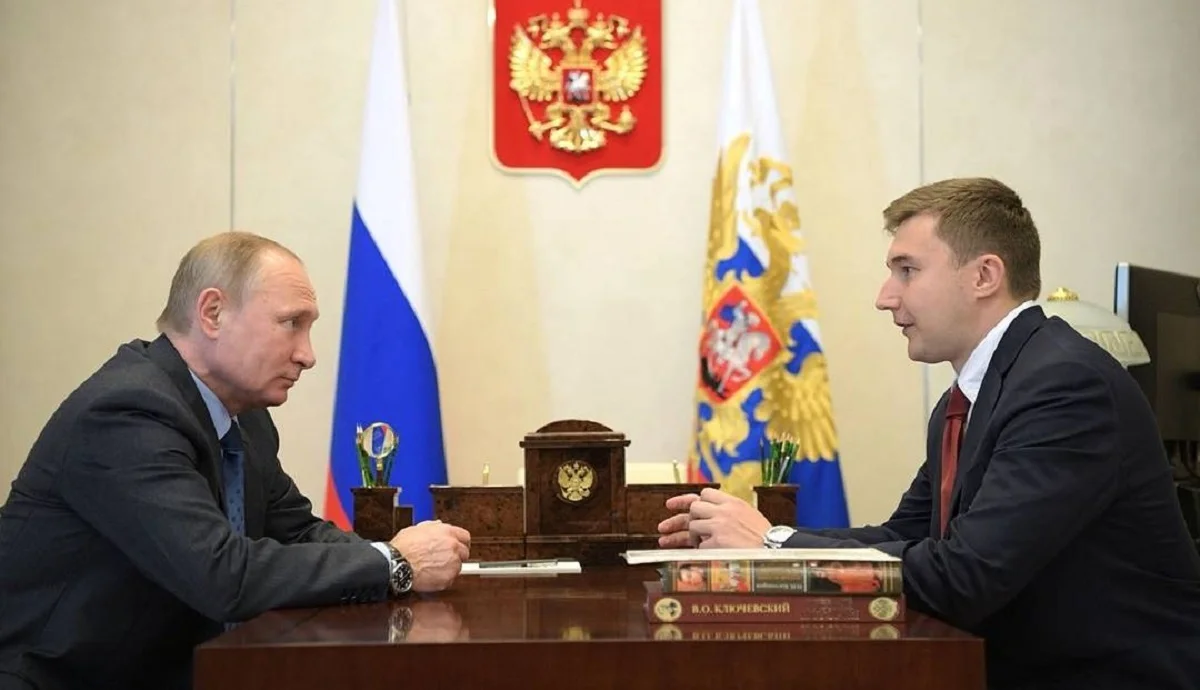 Сергій Карякін (праворуч) зі своїм кумиром / Фото з соцмереж