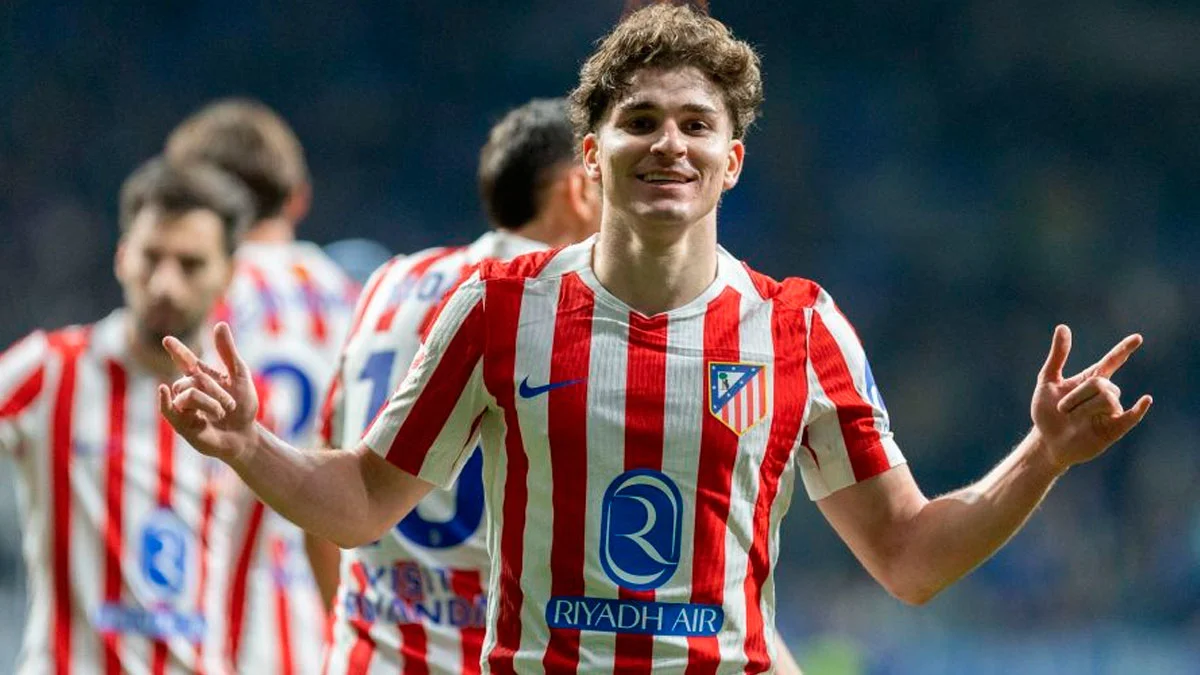 Хулиан Альварес празднует гол в ворота Овьедо / / LaLiga