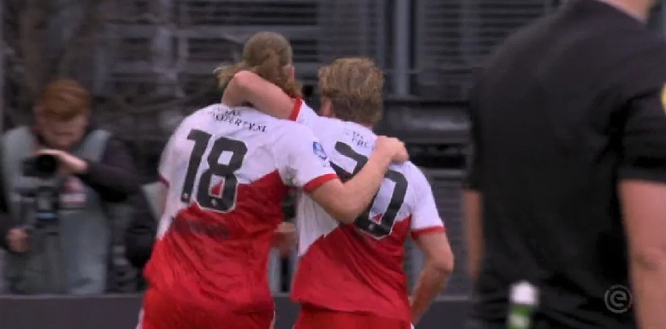 Артем Степанов (слева) / Скриншот