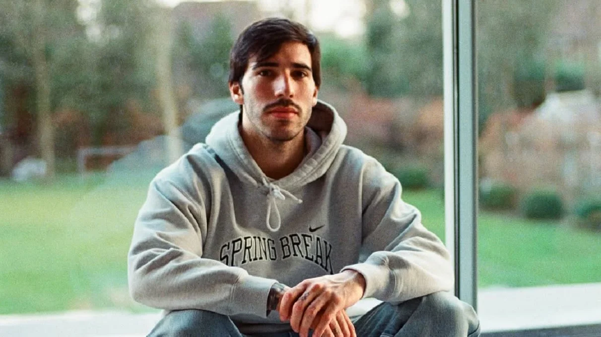 Сандро Тонали / https://www.instagram.com/sandrotonali/