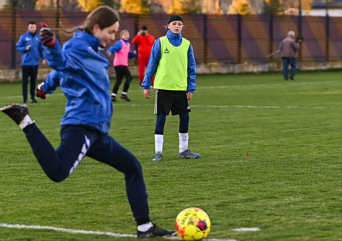 Сабо критикує вивіз дітей за кордон