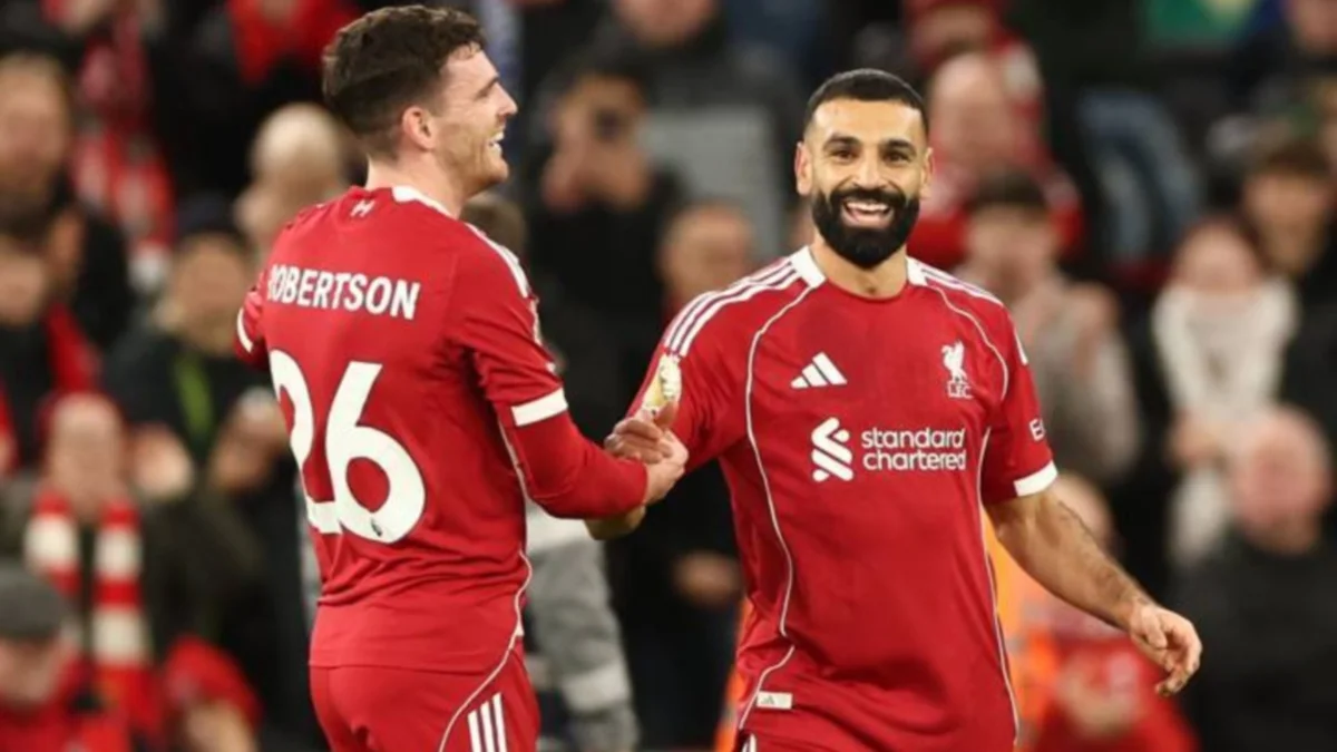 Робертсон та Салах / IMAGO