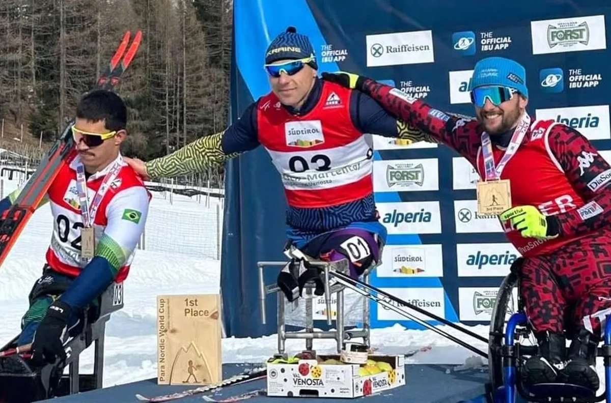 Павел Баль (в центре) / фото: instagram.com/bal.pavlo