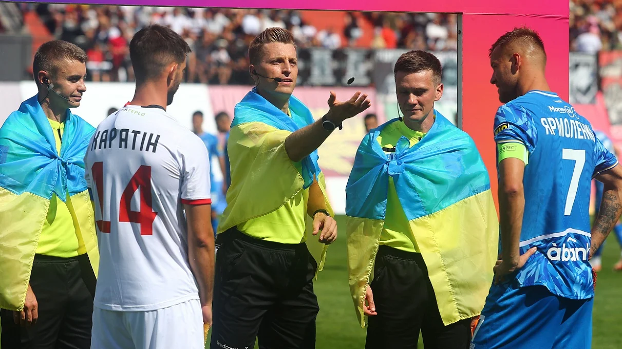 Алексей Деревинский (в центре) / Фото пресс-службы Динамо