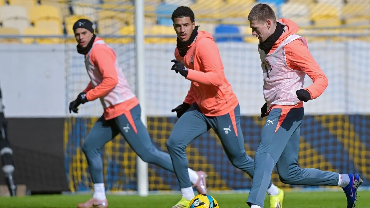 Кауан Еліас (в центре) / фото: ФК Шахтер