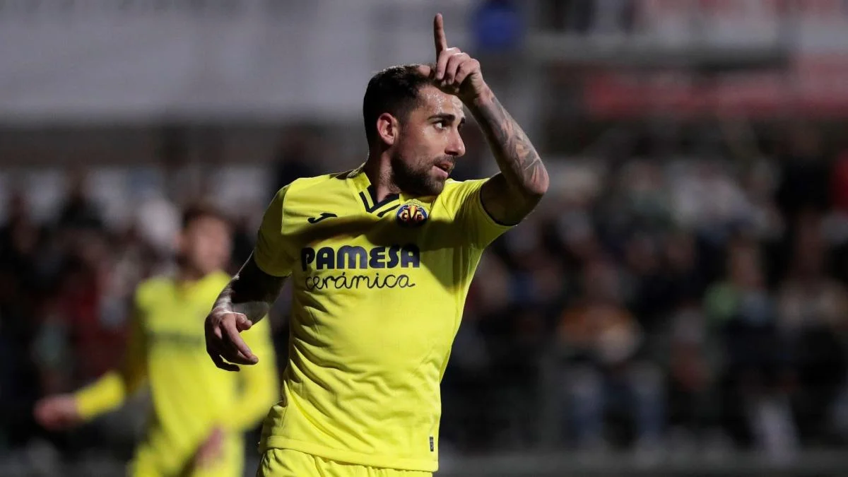 Фото к новости: Экс-нападающий Барселоны завершил карьеру – он забил 170 голов