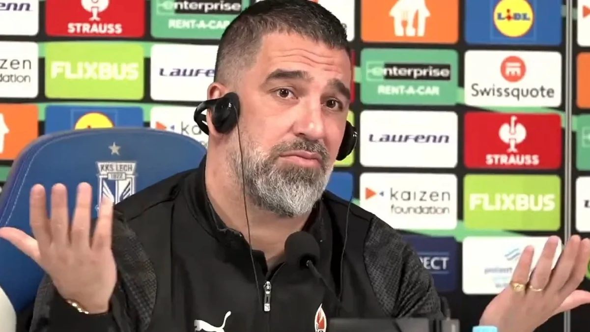 Фото до новини: Туран зірвався на поляків під час прес-конференції: "Нехай говорить моєю мовою!" (ВІДЕО)