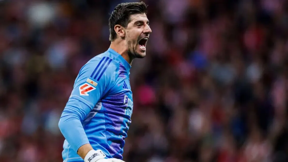 Фото к новости: Куртуа поддержал неудачника Тоттенхэма в Лиге чемпионов: "Со мной это случалось не так часто"