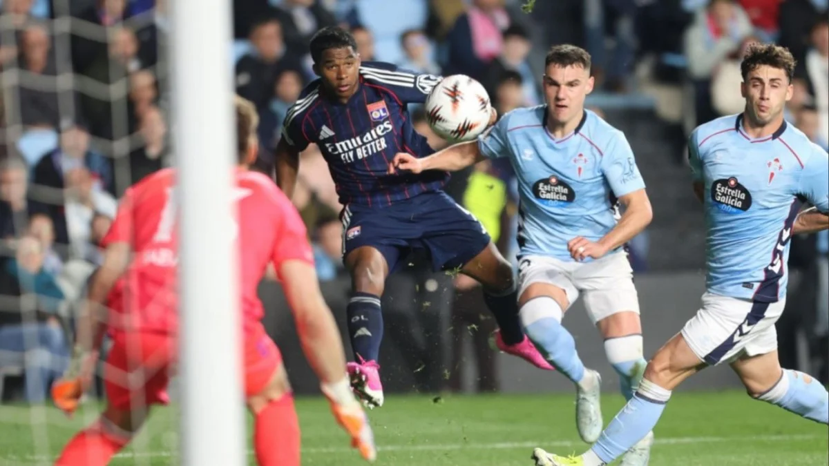 Фото к новости: Спасительный гол Эндрика и классный момент Яремчука в видеообзоре матча Сельта – Лион – 1:1