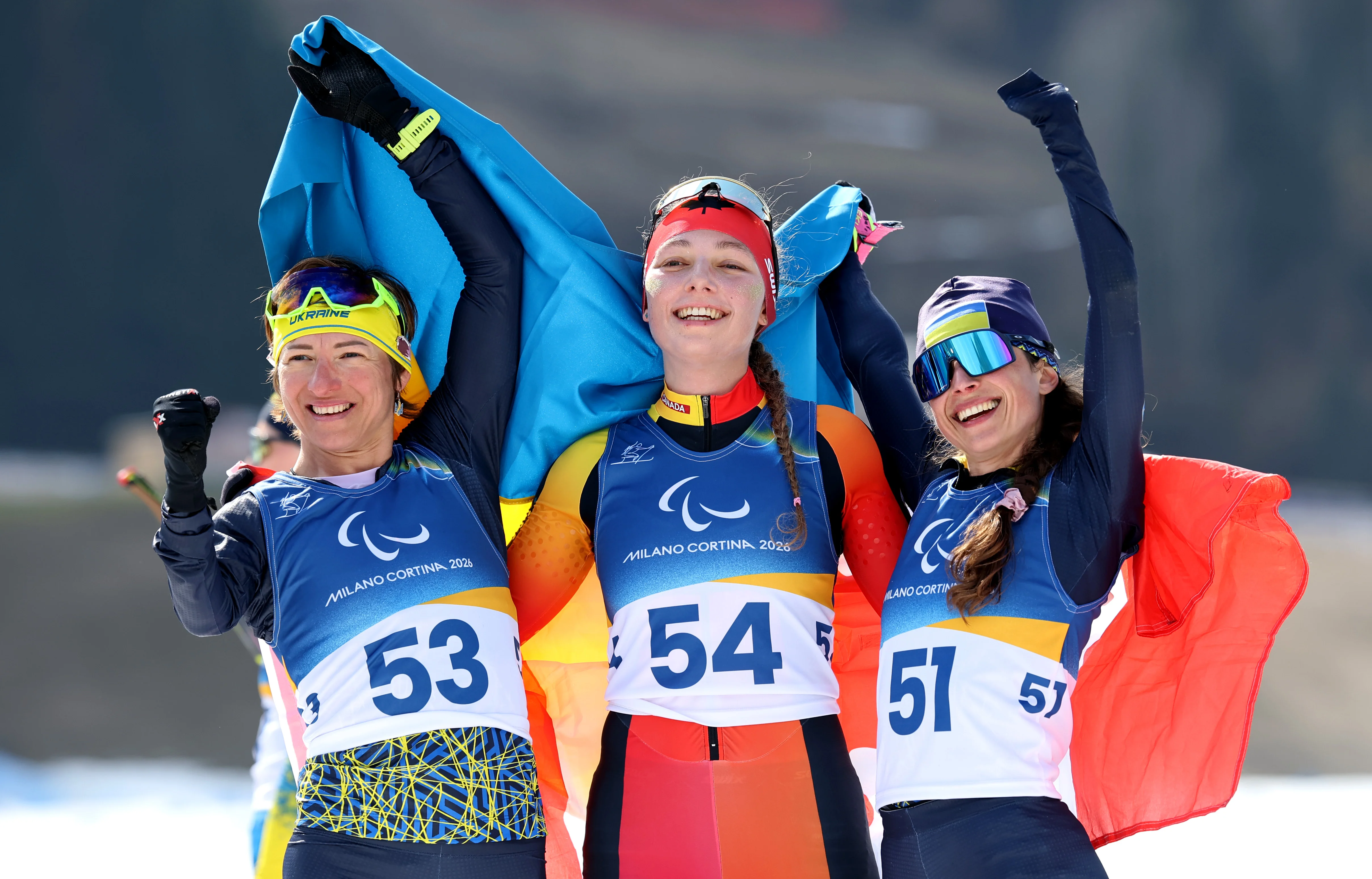 Ирина Буй и Александра Кононова на пьедестале / фото: Getty images