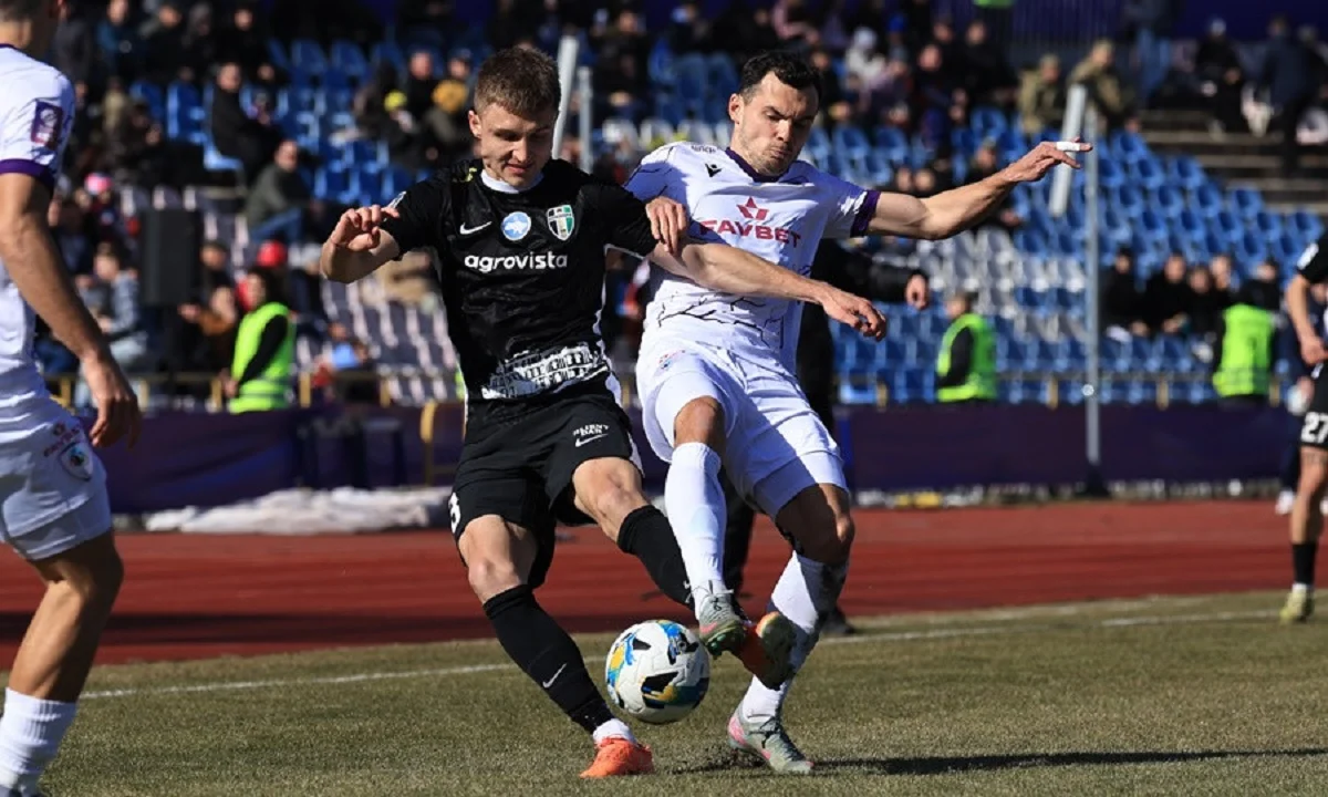 Фото к новости: Очередной гол Ассинора в видеообзоре матча ЛНЗ – Александрия – 2:0