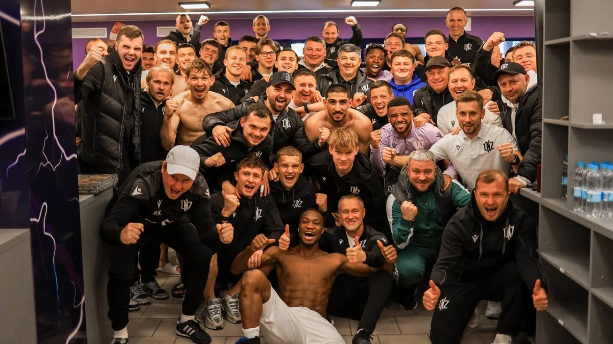 Гравці ЛНЗ / фото: ФК ЛНЗ