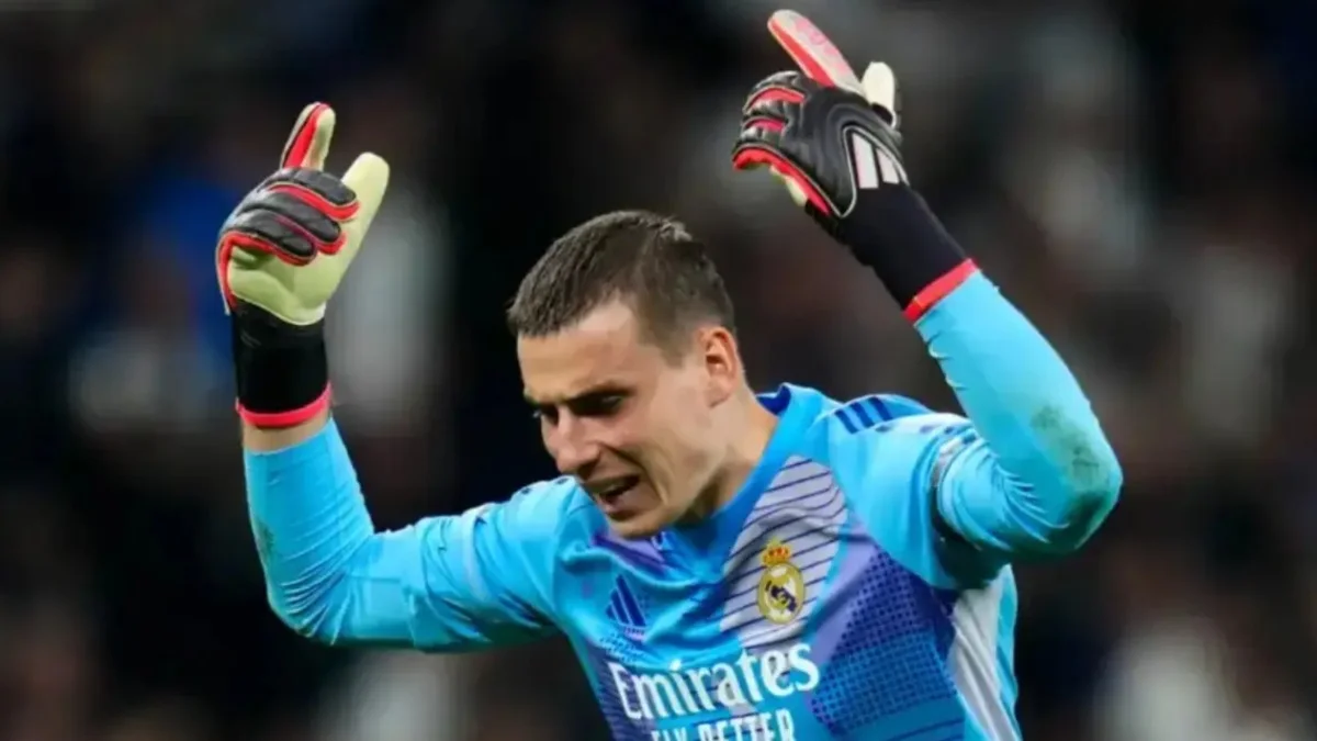 Андрей Лунин / фото: Diego Souto/Getty Images