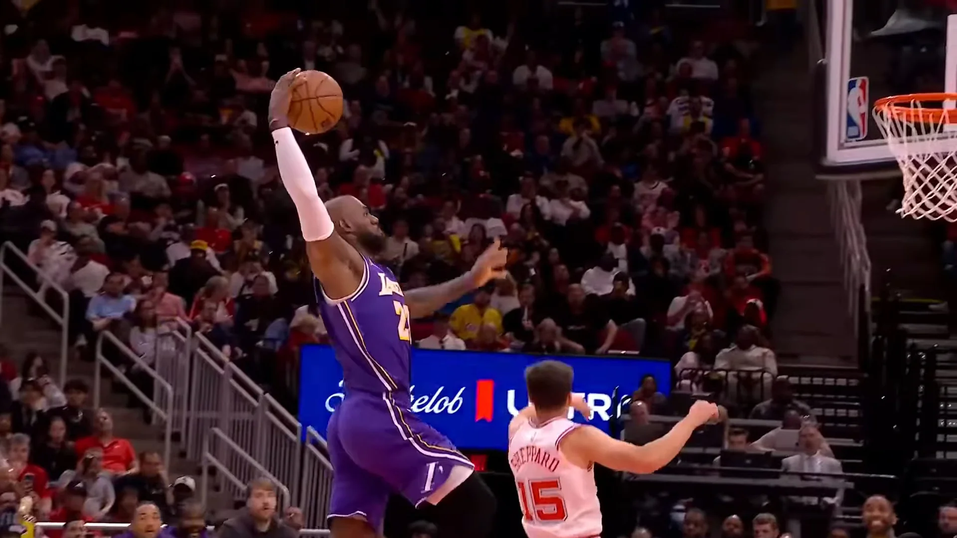 Леброн Джеймс / Скріншот