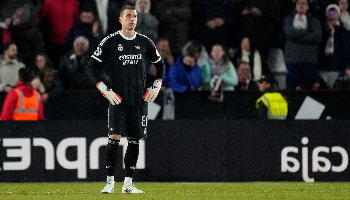 Фото к новости: "Реал очень верит в Лунина": легенда "сливочных" оценил перспективы мадридцев в Лиге чемпионов