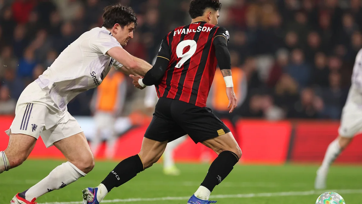 Магуайр против Эванилсона / Getty Images