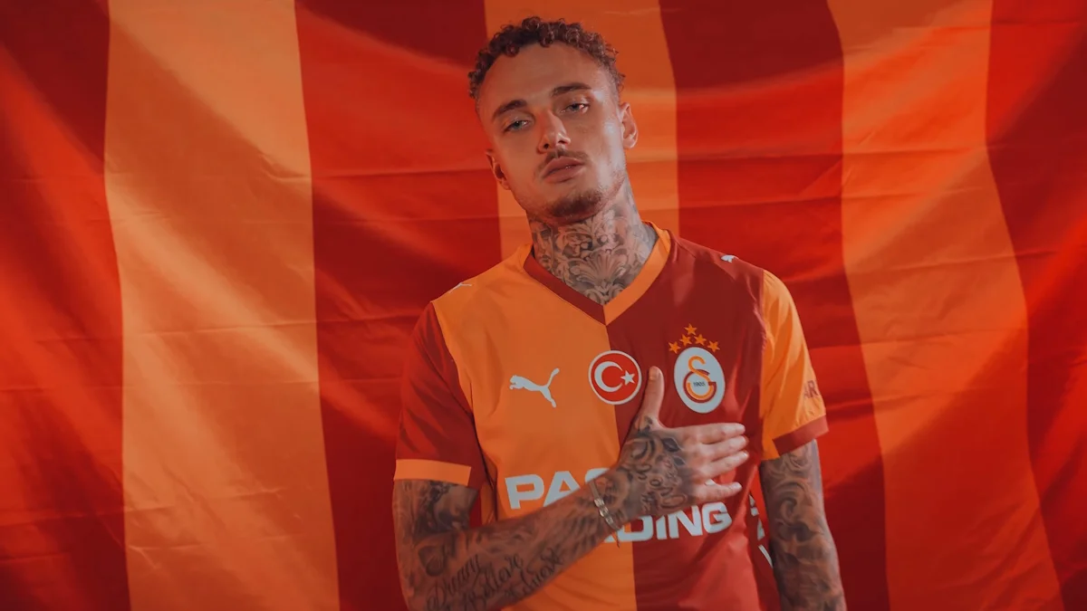 Ноа Ланг / Скриншот