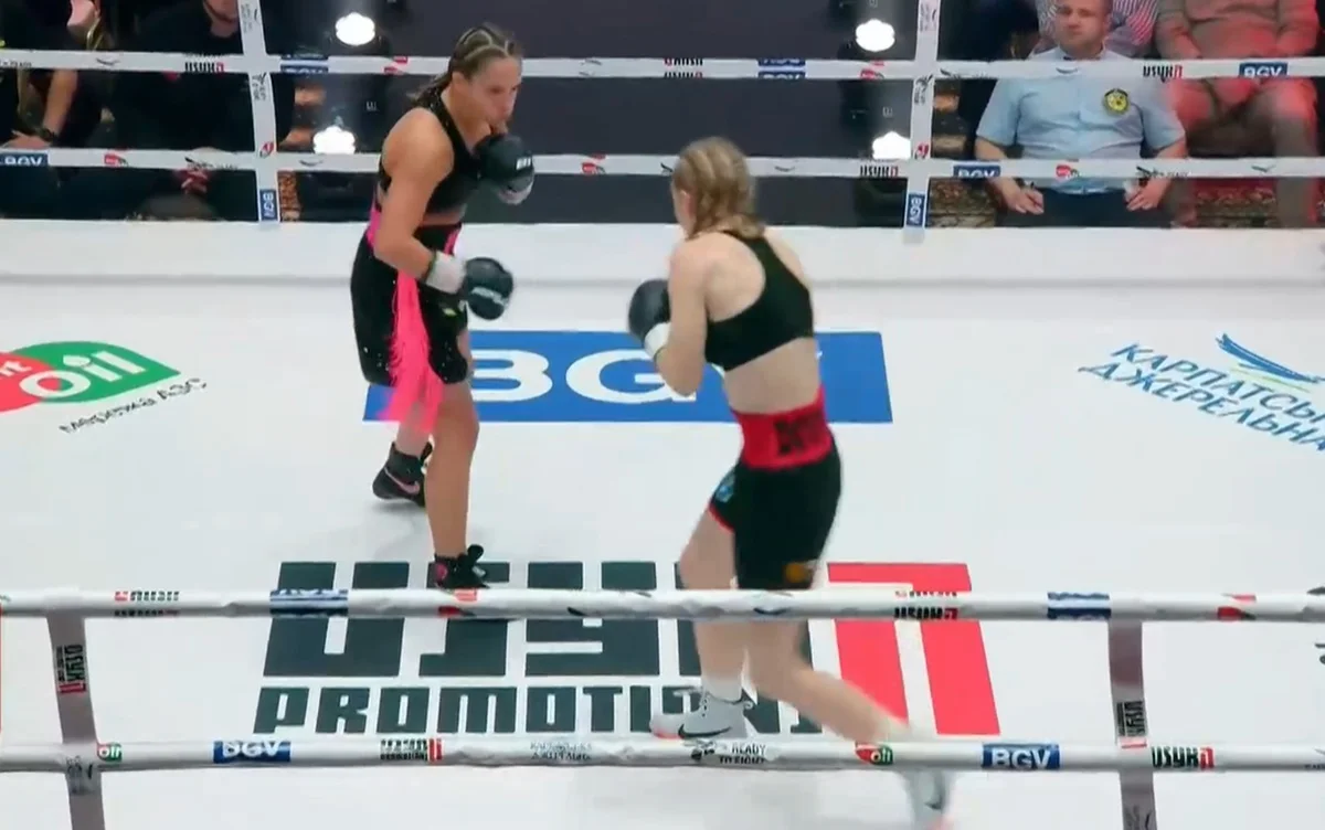 Кира Макогоненко и Полина Довгинька /скриншот