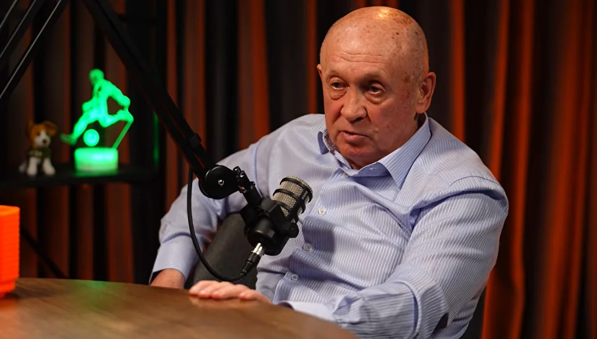 Фото до новини: "Жеваго карма дістала": Павлов пригадав, як власник Ворскли кинув його на гроші