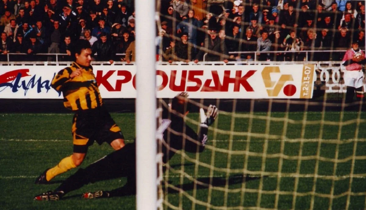 Віталій Кобзар атакує ворота Динамо / Сайт уболівальників Ворскли