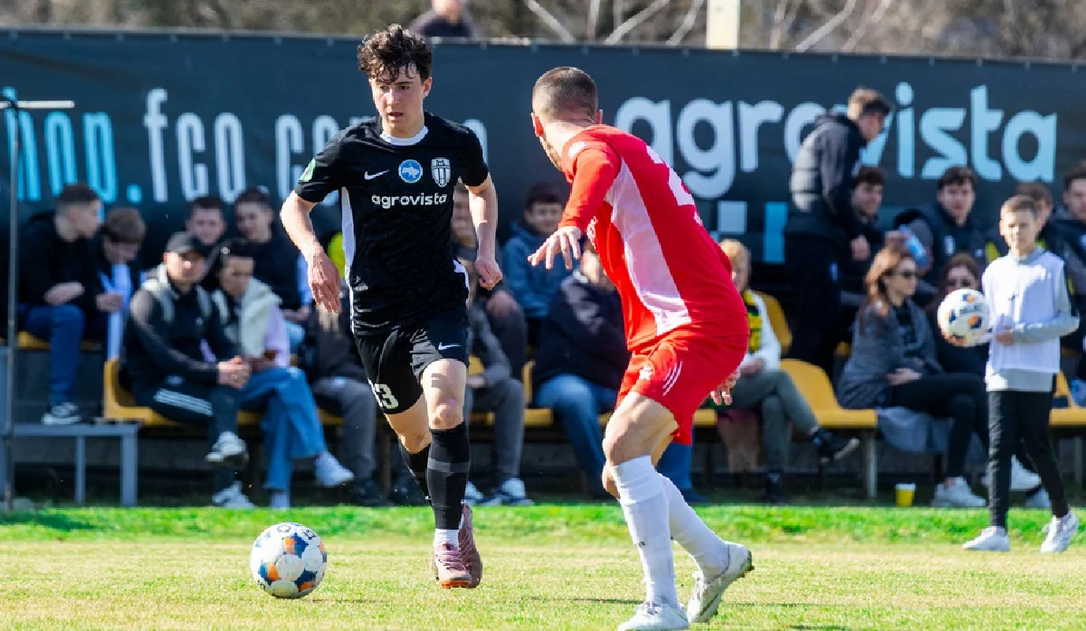 Фото к новости: Полесье-2 с хет-триком нападающего разбило Реал Фарму во Второй лиге, Локомотив одолел команду экс-игрока сборной Украины