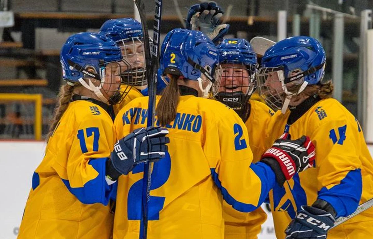 Жіноча хокейна команда України / фото: ФХУ