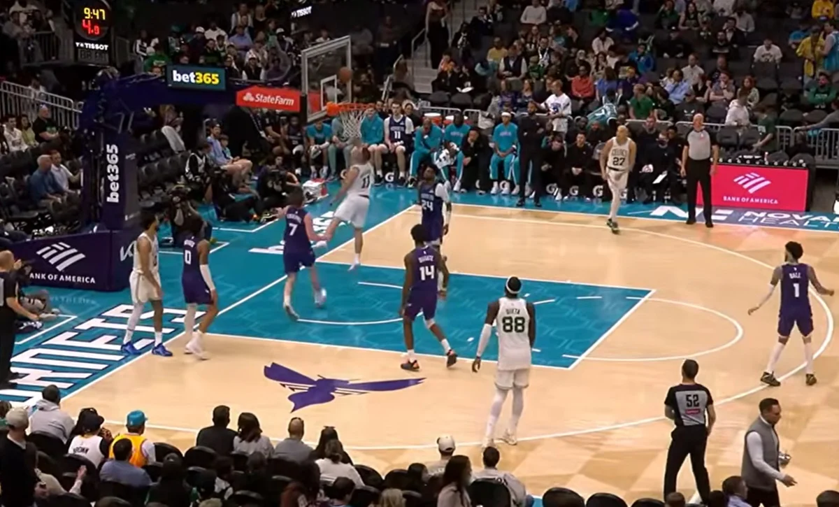 Бостон переиграл Шарлотт / скриншот