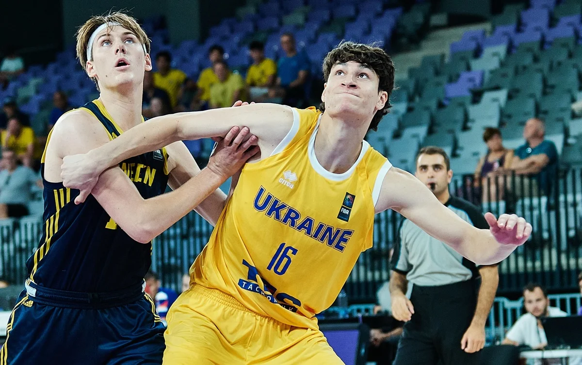 Максим Кличко / fiba.basketball