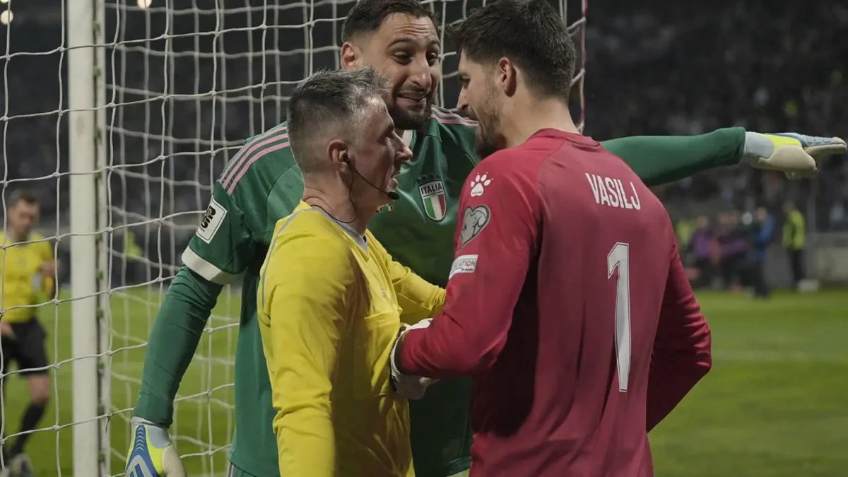 Схватка Доннарумы и Василя / IMAGO