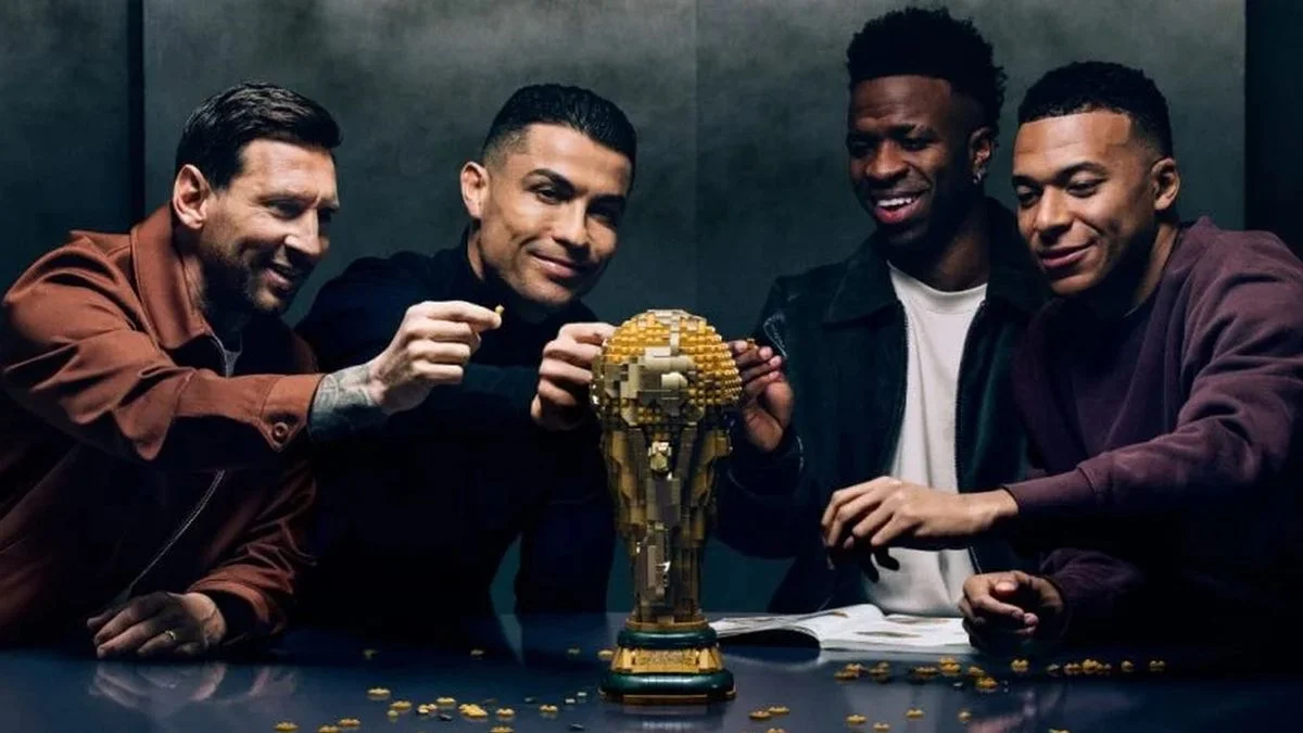 Ліонель Мессі, Кріштіану Роналду, Вінісіус Жуніор та Кіліан Мбаппе / скріншот