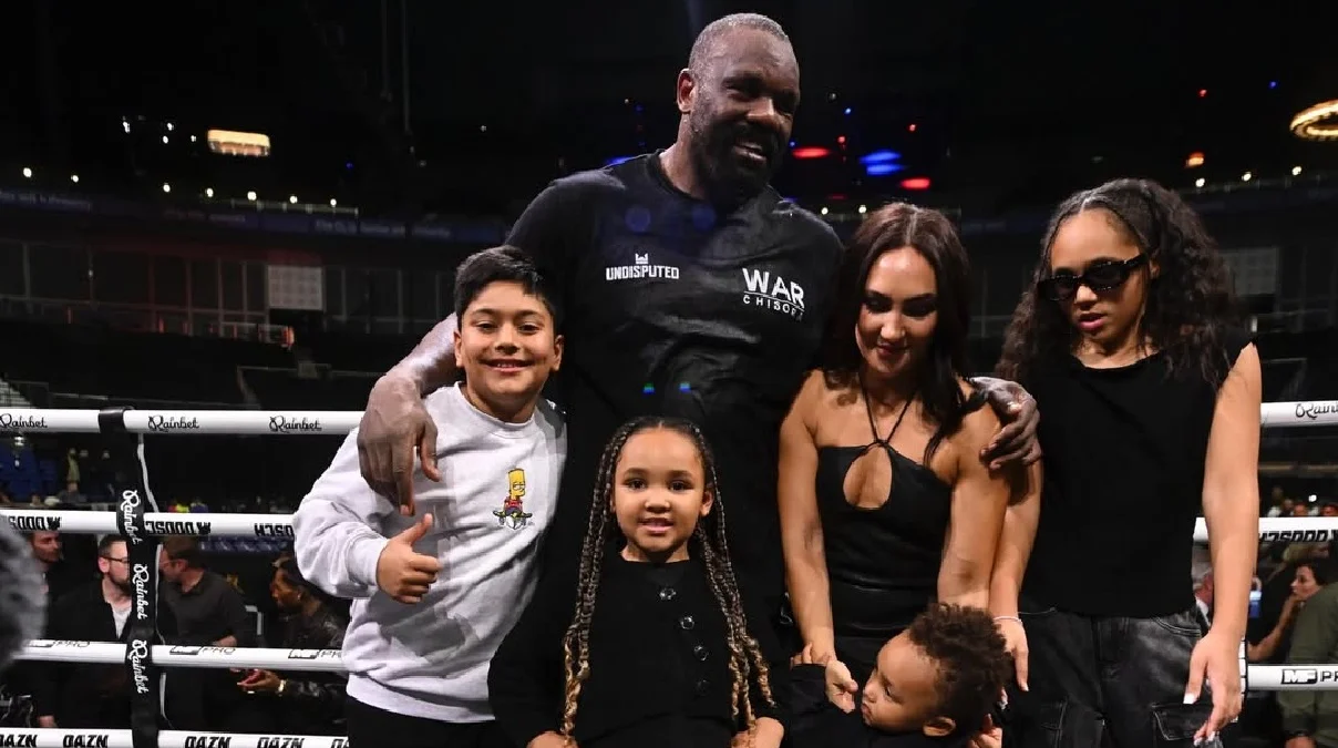 Дерек Чісора з родиною / Фото з instagram.com/derekwarchisora