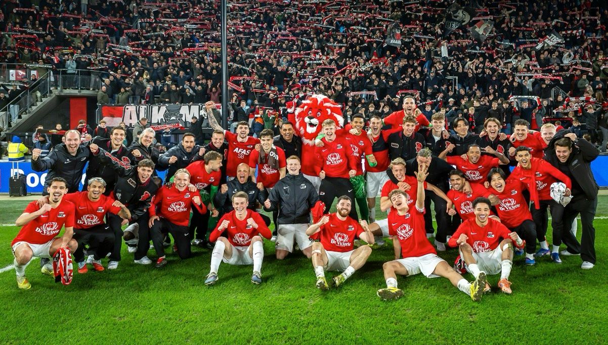 АЗ готував Слота до Ліверпуля, був битий Динамо і протистоятиме Шахтарю на тлі смерті Луческу - поради від Маркевича