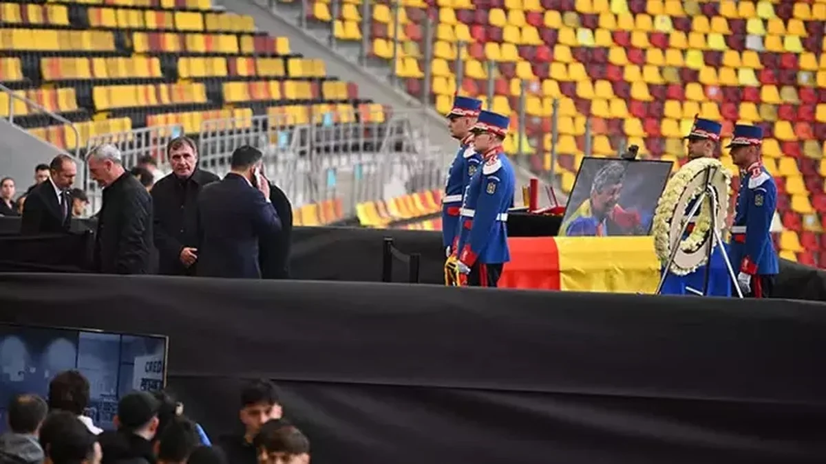 Мирча Луческу / Fanatik