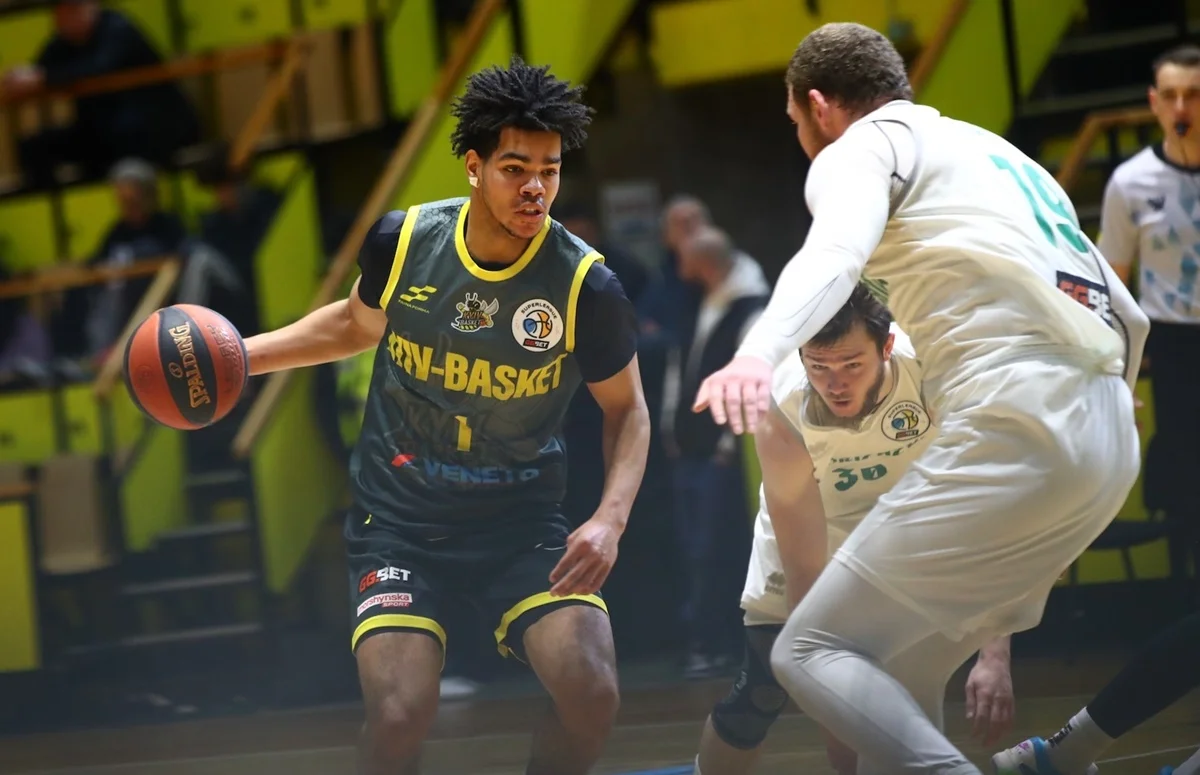 Киев-Баскет прошел Запорожье / фото: ФБУ