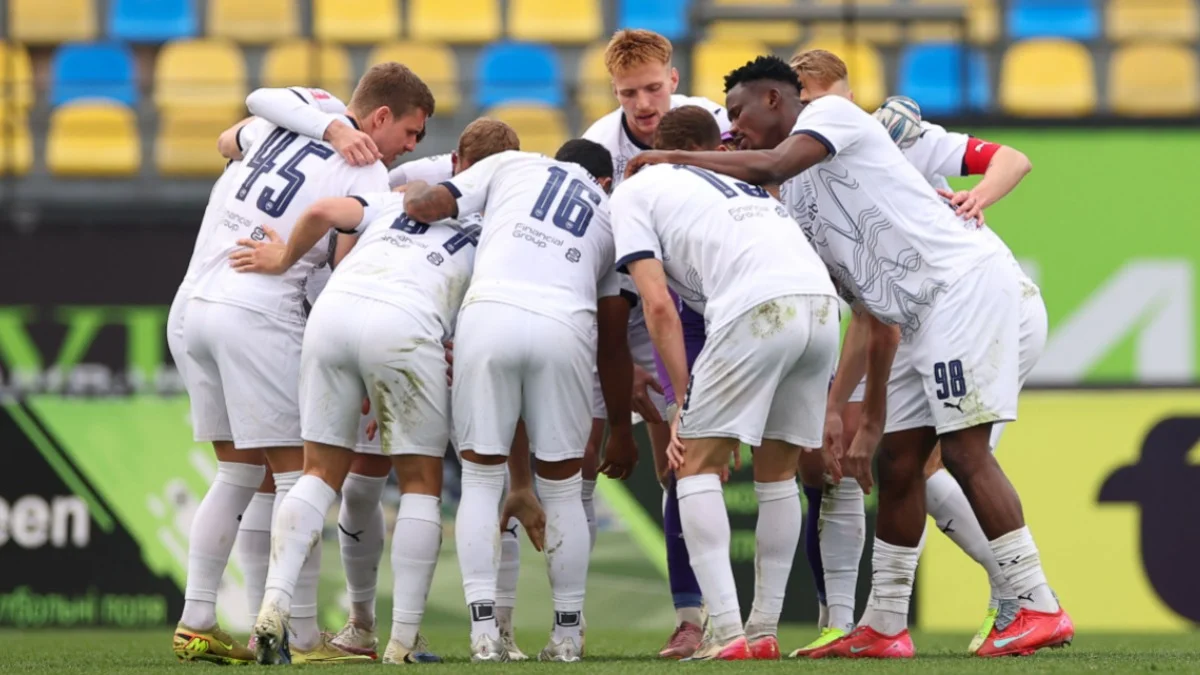 Металіст 1925 перед грою з Динамо / фото: ФК Металіст 1925