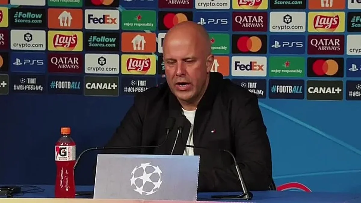 Арне Слот / скриншот