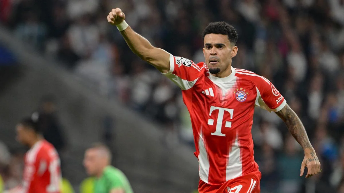 Фото к новости: Ошибки Нойера в видеообзоре матча Бавария – Реал – 4:3