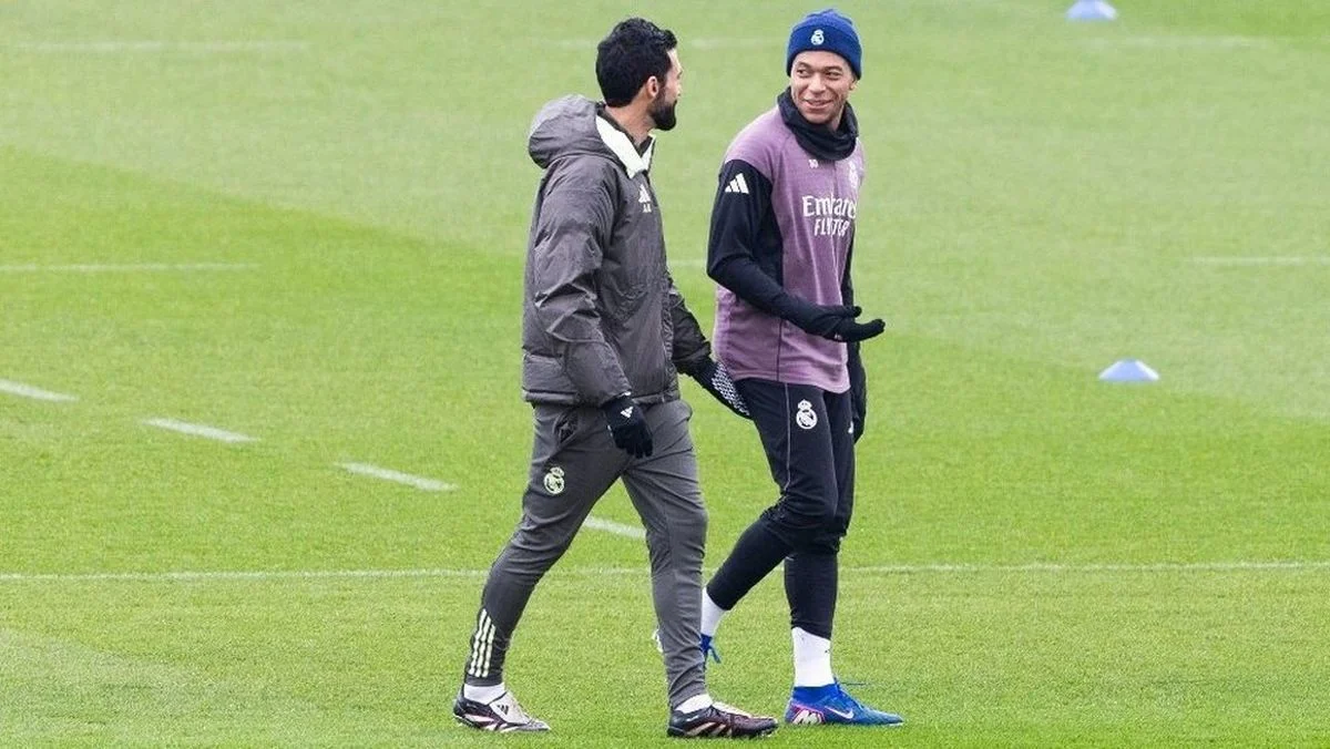 Альваро Арбелоа та Мбаппе / EFE