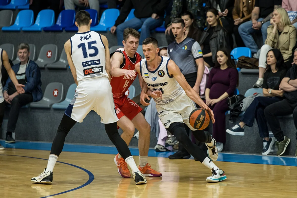 Фото к новости: Действующий чемпион Украины по баскетболу с убедительным камбэком разнес 5-ю команду "регулярки" – мощная заявка на финал