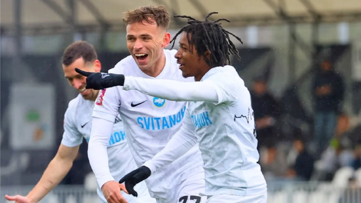 Фото к новости: ЛНЗ сенсационно проиграл Колосу и рискует сильно отпустить Шахтер – ранний гол может лишить титула УПЛ