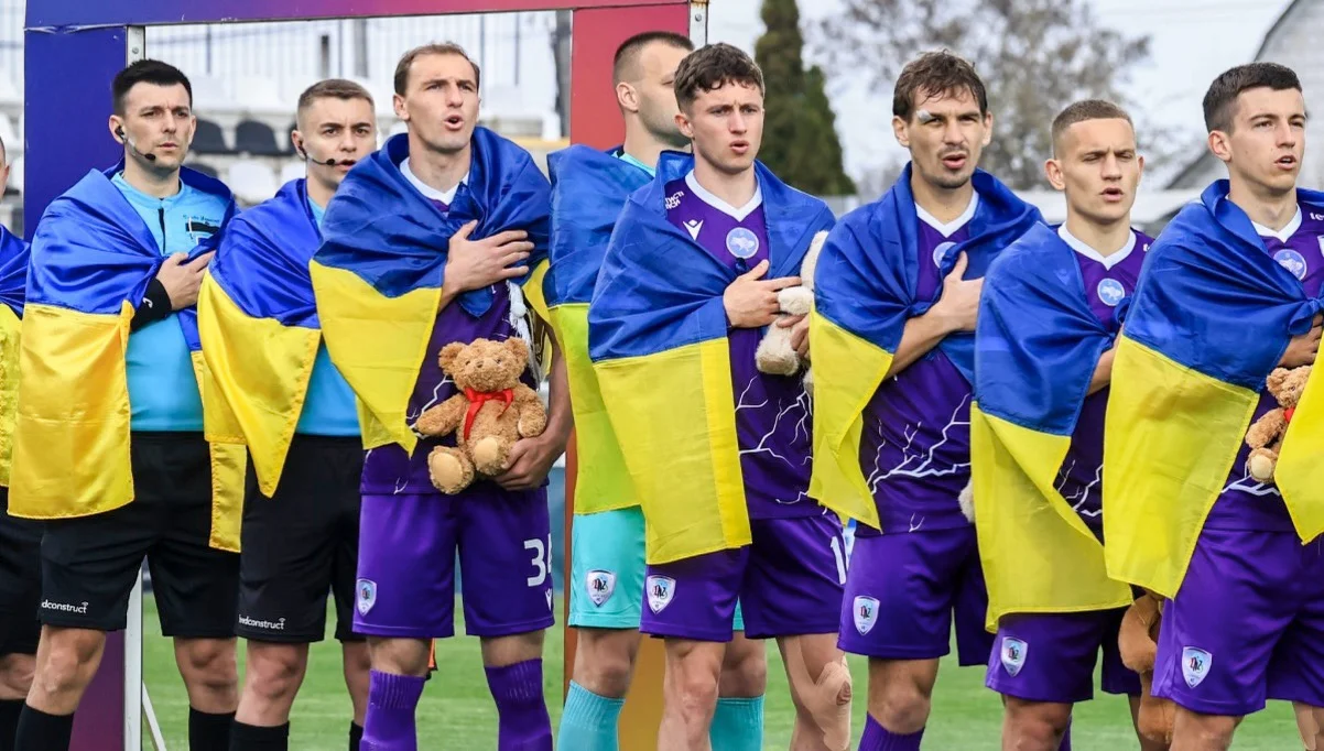 Игроки ЛНЗ / фото: ФК ЛНЗ