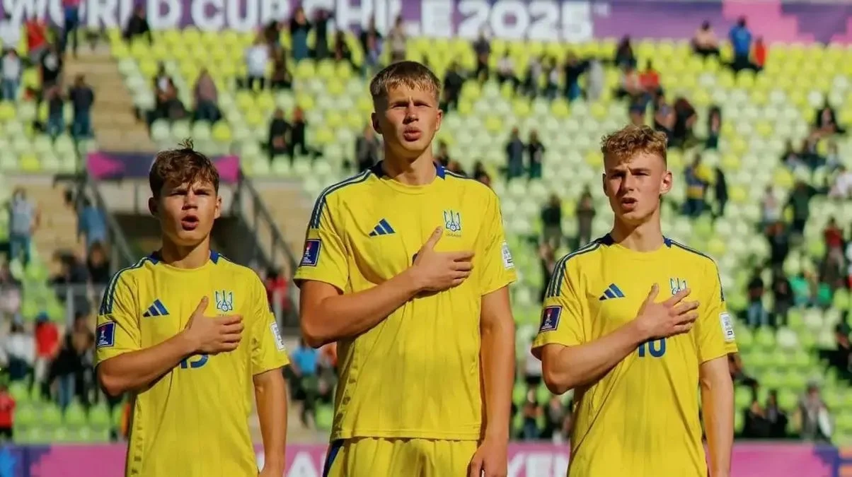 Олександр Пищур (у центрі) / УАФ