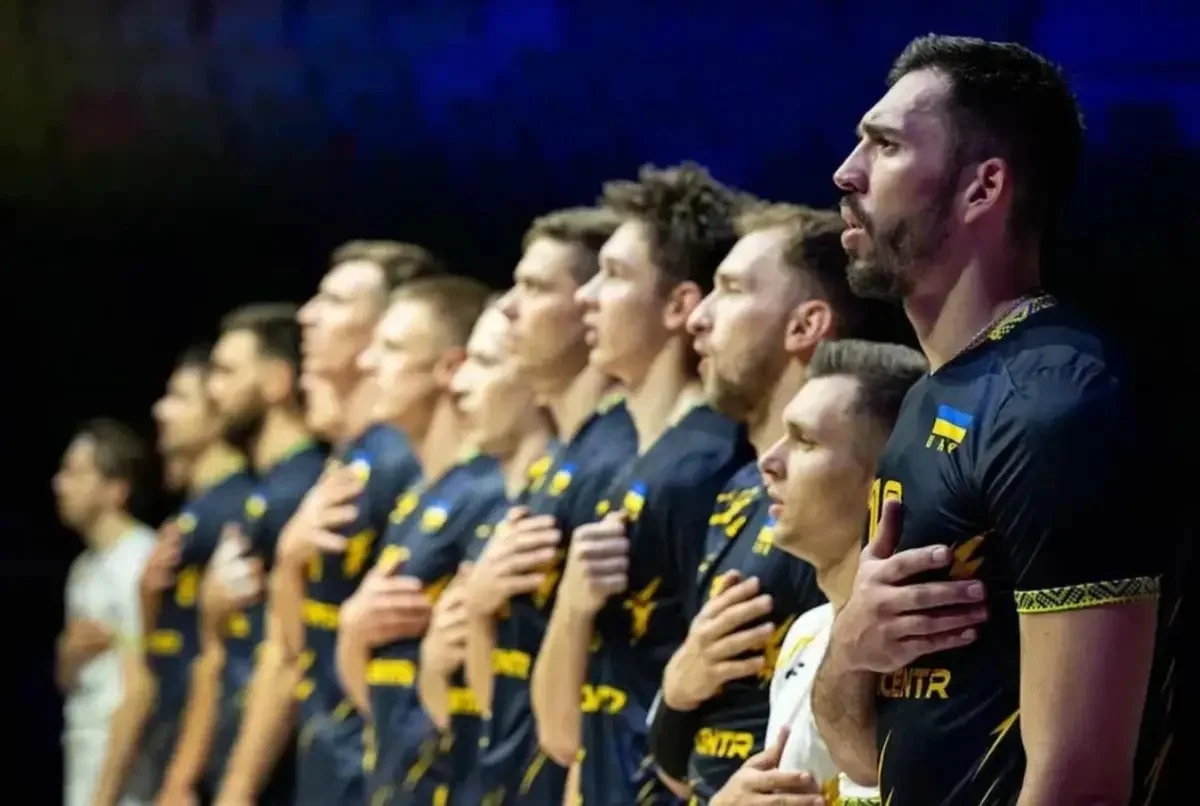 Юрий Семенюк (крайний справа) / Фото: ФВУ